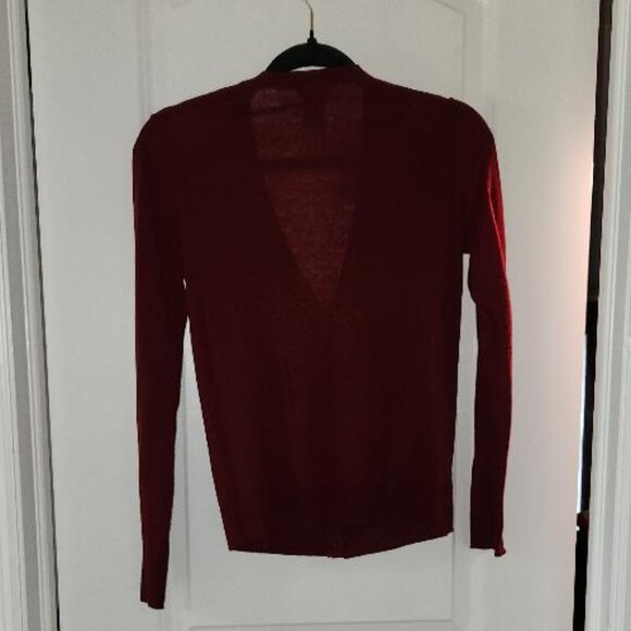 Ann Taylor women's Burgundy/red V-neck Cardigan XS - Picture 2 of 3